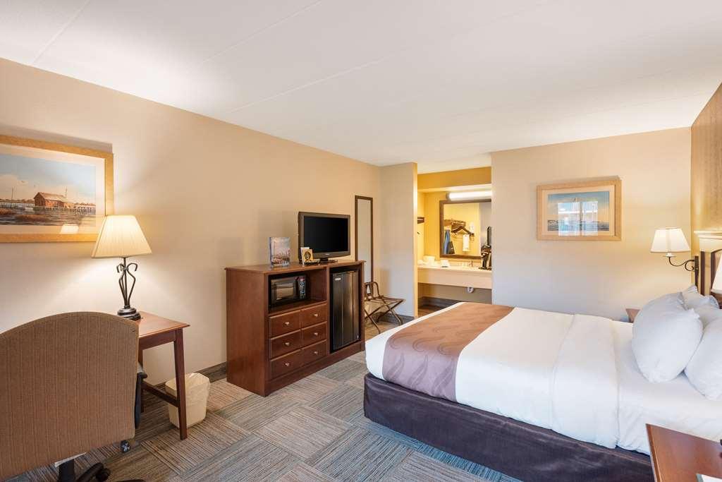 Quality Inn Easton Room photo